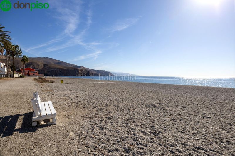 Foto 8474e560-3af3-42fd-bfab-c9ec8051a840. Casa aparellada a Calahonda - Carchuna Motril