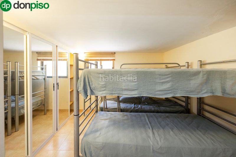 Foto b23562d3-ca05-4022-9764-91e47fb2bd0a. Casa aparellada a Calahonda - Carchuna Motril