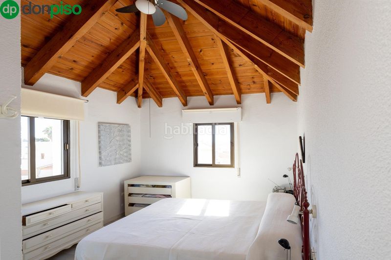 Foto d326e526-f42c-4753-906c-06d369e25d2a. Casa aparellada a Calahonda - Carchuna Motril