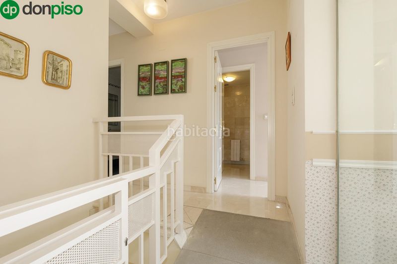 Foto b90f22ea-be76-4d8e-bcd9-52d812f702ea. Casa adossada amb calefacció aparcament a San Miguel Armilla