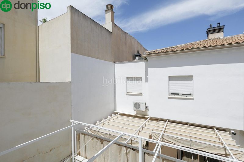 Foto daa69cb9-abb7-4cc4-9a4a-5c1027ee600f. Casa adossada amb calefacció aparcament a San Miguel Armilla