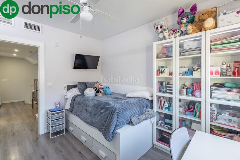 Foto d12cffcf-d89d-4442-b5f9-4d4130cd9af4. Casa amb calefacció aparcament a Maracena