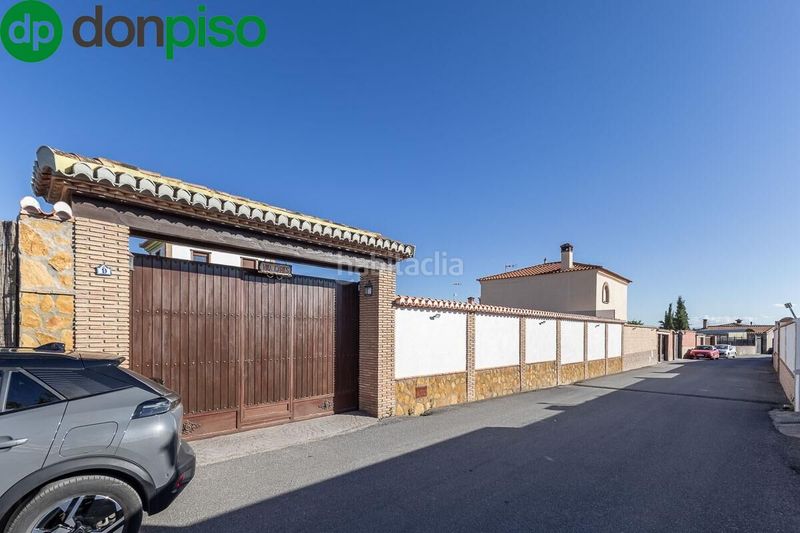 Foto ed2960bd-7581-47a4-9b03-e7a9e43b899b. Chalet  . en Albolote