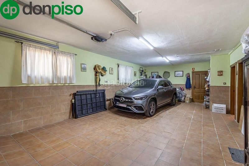 Foto eff38b08-86ae-4093-b21c-b7b4caa23d49. Chalet  . en Albolote
