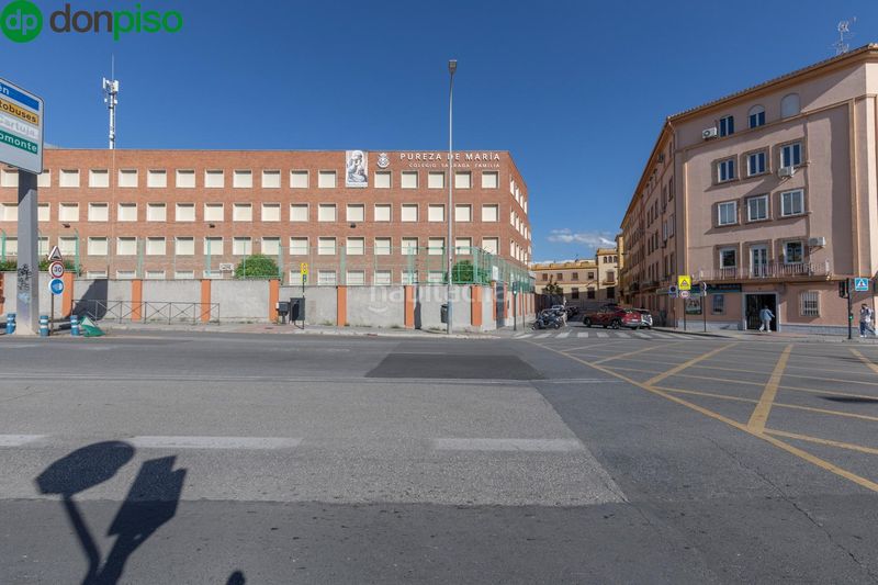 Foto b96e09b8-2980-40a2-bec7-28ca8b8fb3d0. Pis amb calefacció a Centro - Sagrario Granada