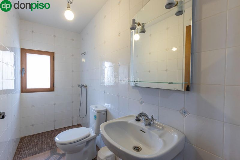 Foto 7e66d91c-f58e-43e4-bd5c-7e745bdf09c8. Masia a Nigüelas