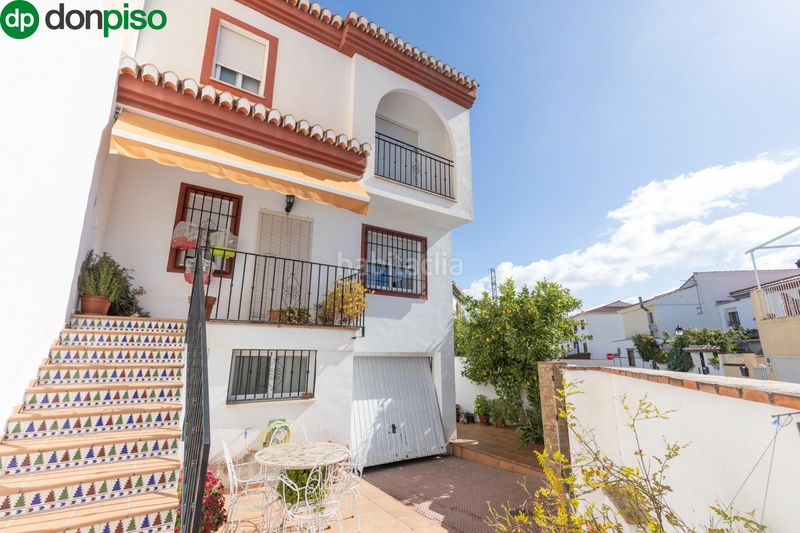 Foto fef172d1-06e7-4298-aaf0-3c6c45cba8f2. Casa aparellada amb calefacció aparcament piscina a Gabias (Las)