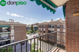 Flat  Avenida juan pablo ii. Traumatología zona. piso 4 dormitorios, 2 baños. calefacción cen