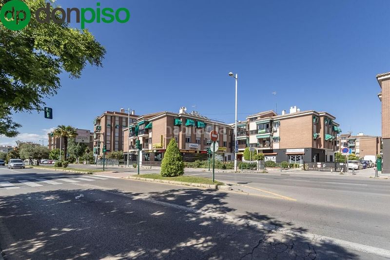 Foto d2a8694a-9272-4abe-b1d0-e085a5290106. Pis amb calefacció aparcament a San Francisco Javier Granada