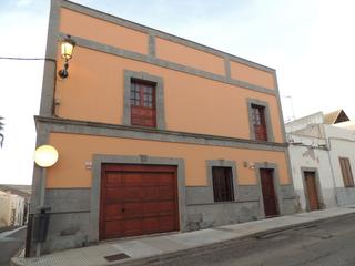 Casa  Calle conde de la vega grande. Magnífica casa señorial ubicada en san juan ( telde )