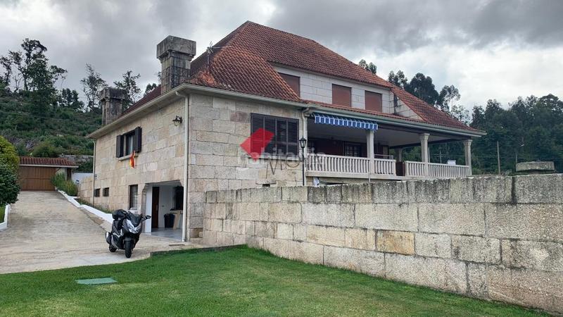 Foto d9cfb084-5754-474a-b8ac-46ee463cf803. Maison avec chauffage parking piscine dans Gondomar