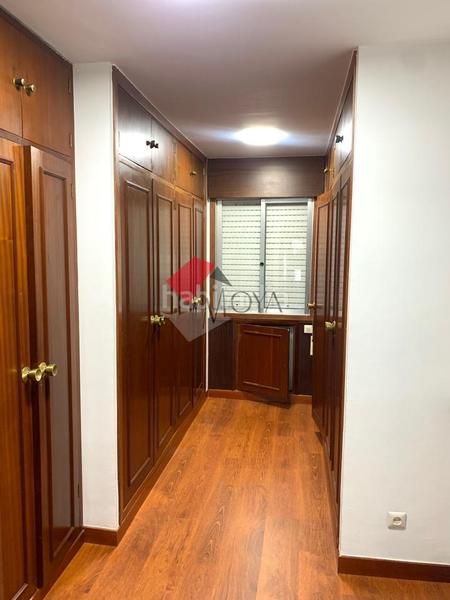 Foto 3d0dfc61-5bdb-4fbb-9659-7f269a163683. Location appartement avec chauffage parking dans Camelias - Pi y Margall Vigo