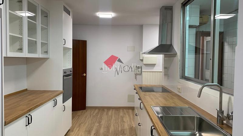 Foto e21fed7a-dce0-49e4-a5b9-70891ca7eafc. Miete etagenwohnung mit heizung parking in Camelias - Pi y Margall Vigo