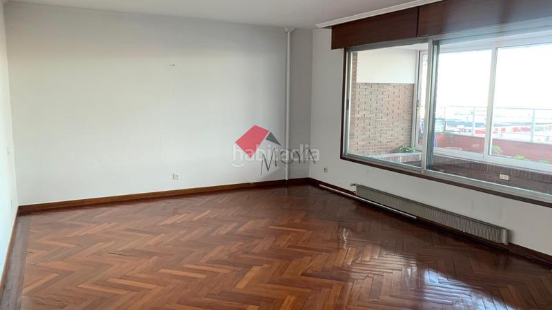 Foto 401a78b6-9a42-4a99-963a-89fa458a8a51. Alquiler piso en Camelias - Pi y Margall Vigo