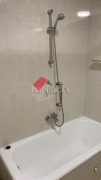 Foto 4845ac76-eebc-4373-8392-3ebed06d6846. Alquiler piso en Camelias - Pi y Margall Vigo