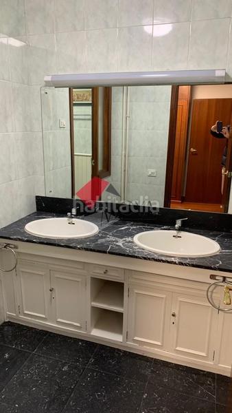 Foto 8390ebe3-6f02-4a00-8aa8-f4a907167659. Alquiler piso en Camelias - Pi y Margall Vigo