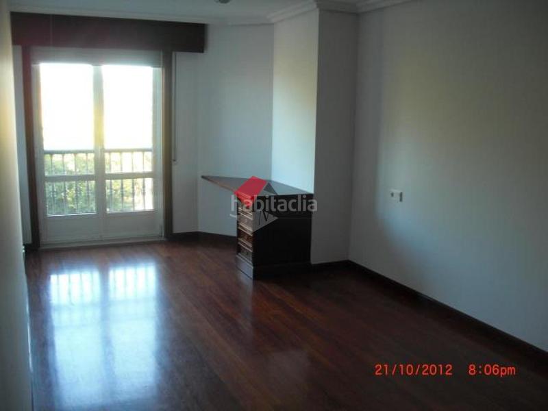 Foto c379de95-12af-4caa-9125-042a44f5c0f5. Apartament amb calefacció aparcament a Centro - Areal Vigo