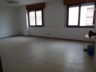 Lloguer Oficina  Maliaño - c/ eulogio fdez. barros. Local 35 m2  sin muebles entresuelo  ideal para oficina, despach