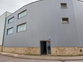 Lloguer Oficina  Revilla - polígono industrial de trascueto. Se alquilan dos plantas de oficinas