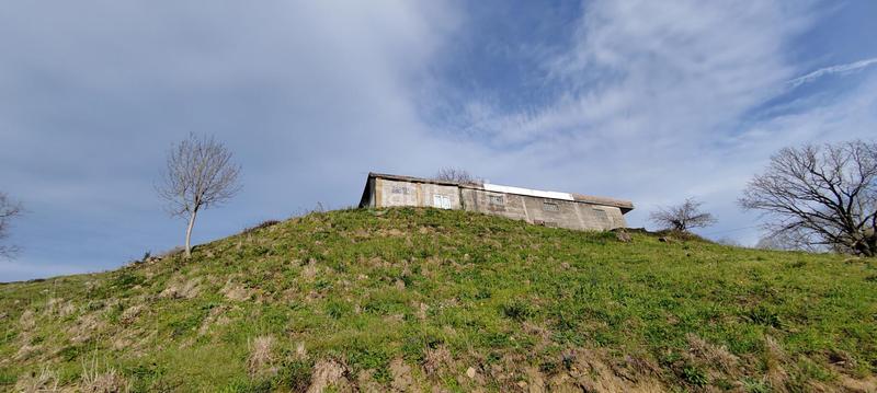 Foto c9fae131-85ef-45c7-a70b-ed07e8c972b1. Nau industrial a Riotuerto