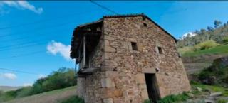 Maison à Penagos. Venta cabaña con terreno de 17000m2 en penagos