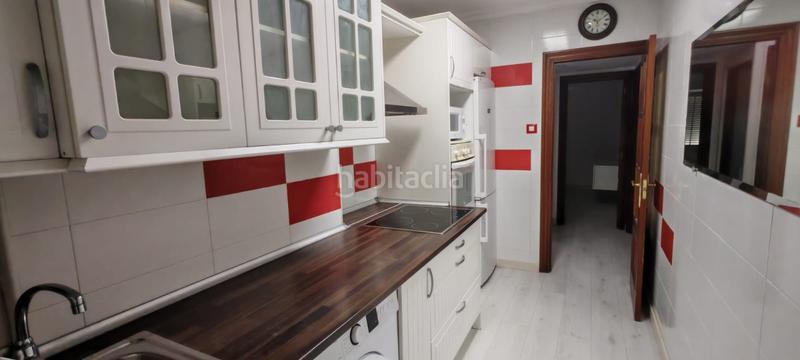 Foto 79c63fe2-d9c7-4110-97c5-751924b4ecf3. Alquiler piso alquiler piso impecable maliaño, totalmente reformado de 2dormitorios, salón, cocina equipada y baño. calefacción, soleado, gas ci en Camargo