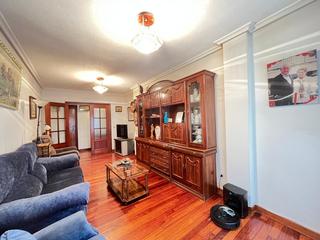 Appartement à Maliaño. Piso céntrico en muriedas con ascensor y portal nuevos, 3 habita