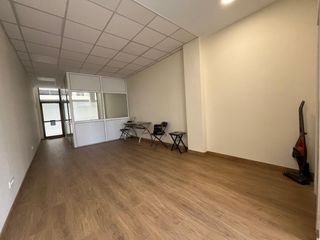 Miete Büro in Peñacastillo - Nueva Montaña. Alquiler oficina en centro en gran centro empresarial con todos