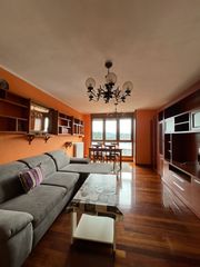 Appartement à Maliaño. Venta piso en maliaño. 3 habitaciones. ascensor. calefaccion