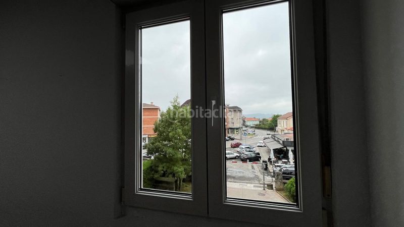 Foto a4b7d3d6-18d0-49bf-9e75-361bcf828fd7. Pis amb calefacció aparcament a Renedo Piélagos
