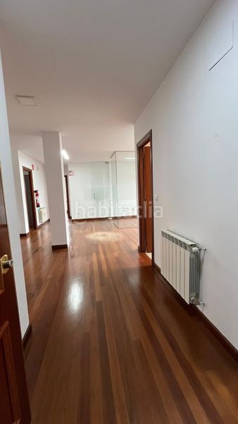 Foto a6e801a9-1135-4c54-8c59-3fb4e322652b. Pis amb calefacció aparcament a Renedo Piélagos