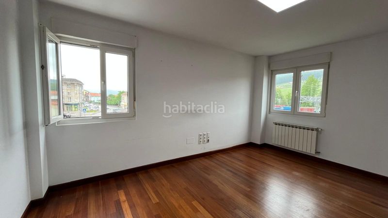 Foto ef8aa8ac-ac68-4e96-b7db-20e42e1b41d0. Pis amb calefacció aparcament a Renedo Piélagos