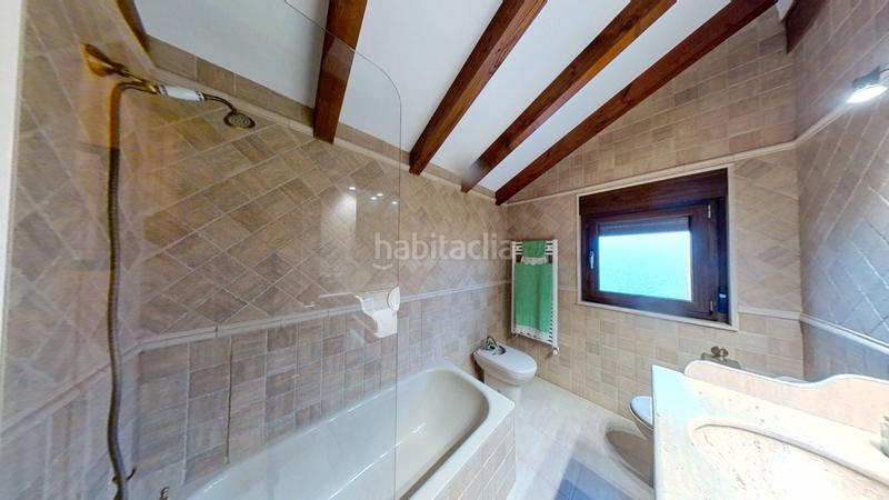 Foto b776d6b7-0941-460c-9add-71c9e6b2094f. Xalet a calle la paz 4 a Suances