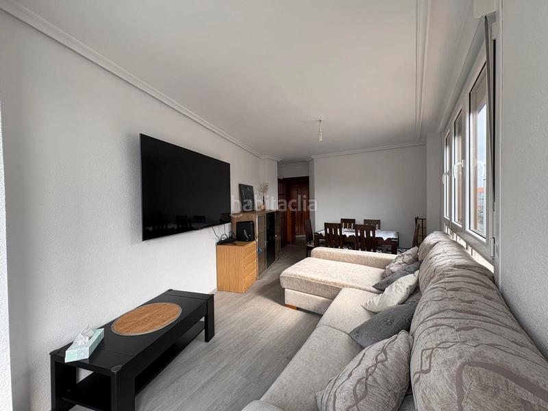 Foto 49bf485d-d539-4472-8e74-9fcab97851bf. Piso en calle torrelavega 6 piso en zona playa en Suances