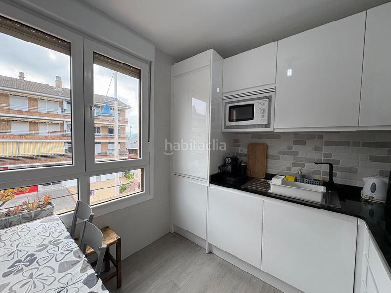 Foto cd791652-a884-4304-9b18-cfa693143f7a. Piso en calle torrelavega 6 piso en zona playa en Suances