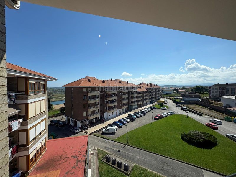 Foto 679f6c7c-5788-4153-bfae-0ba84c832386. Piso en avenida derechos de la infancia 5 piso centro en Suances