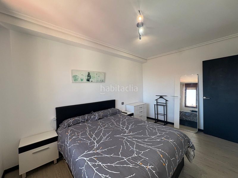 Foto c21109a9-5b39-4165-9992-8cad2f41ed90. Piso en avenida derechos de la infancia 5 piso centro en Suances