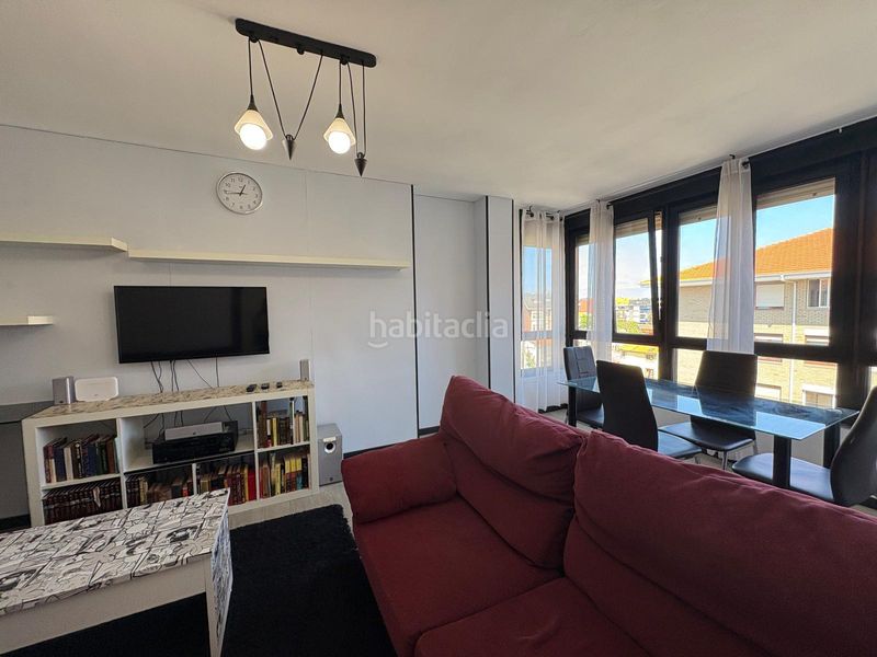 Foto ee3dd73e-6389-47c5-b0b9-3c8722f03c3a. Piso en avenida derechos de la infancia 5 piso centro en Suances