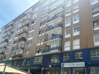 Pis  Calle félix apellaniz 4. Piso en centro de torrelavega