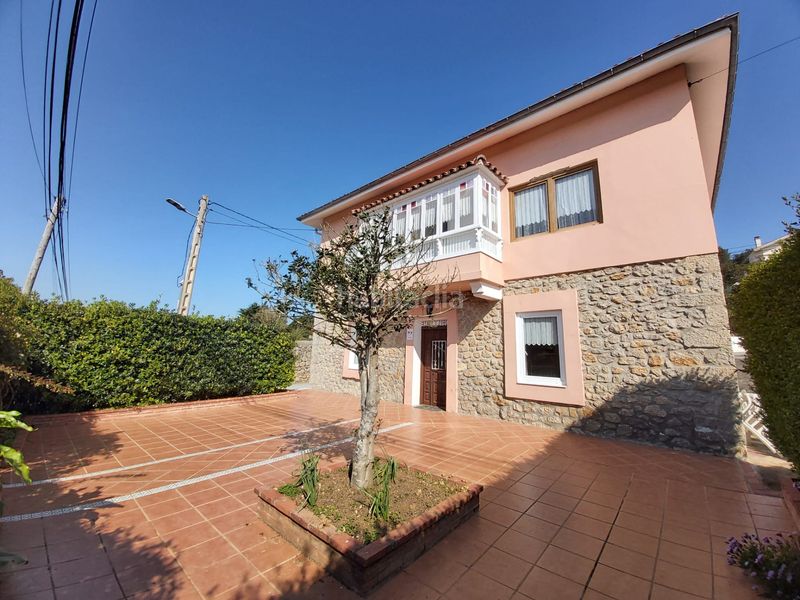 Foto bbd8a362-8eb2-4840-afaf-a5dba2383bc2. Casa amb calefacció aparcament a Ruiloba