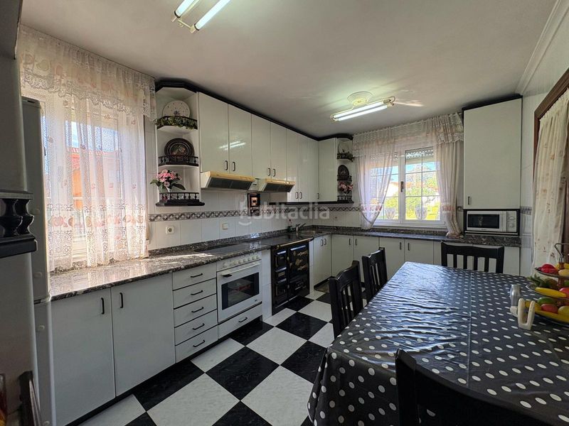 Foto e29967e6-27a7-4916-9023-e2002b0f9c46. Casa con parcheggio in Suances