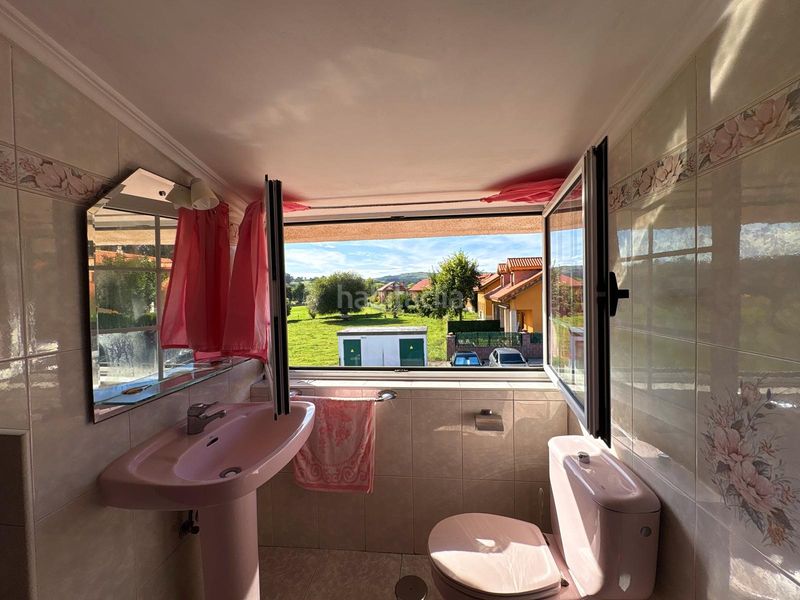 Foto e53f875f-5977-4aea-a3b6-d350dea43125. Casa con parcheggio in Suances