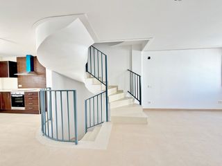 Reihenhaus in Carrer ausiàs march 30. Vivienda adosada esquinera desde 179000€