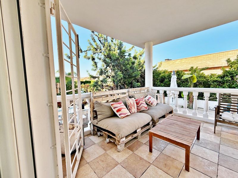 Foto d83617b3-e498-4e02-9cad-15b09125504d. Xalet amb aparcament piscina a Urbanizaciones Llíria