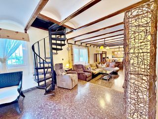 Chalet  Cami de la seu. Tu refugio junto a la sierra calderona 5 habitaciones, gran parc