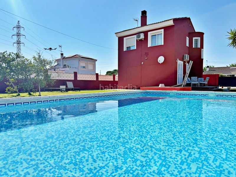 Foto 737d3669-1787-4195-864f-ef0bcb89d75e. Xalet amb calefacció aparcament piscina a Urbanizaciones Llíria