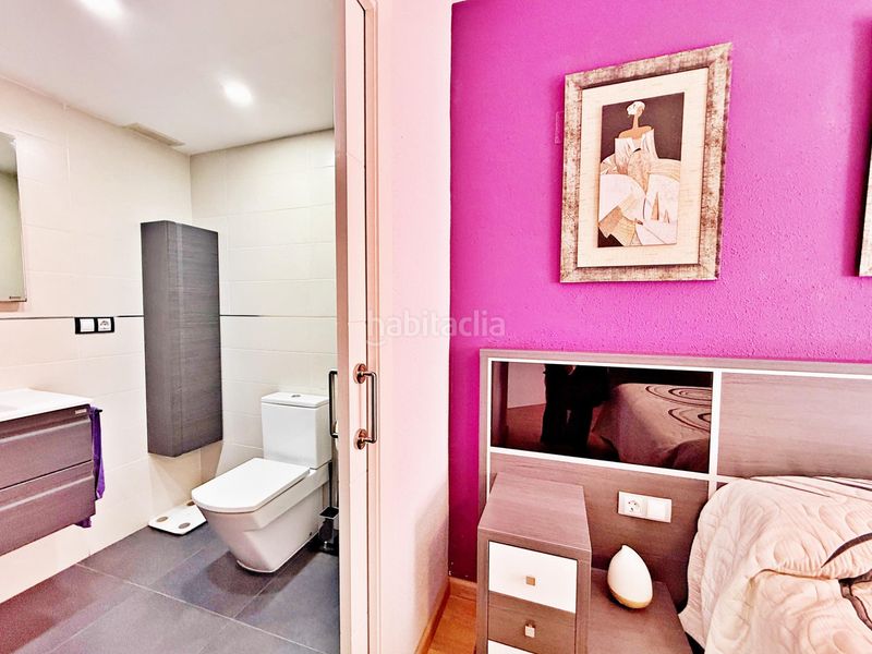 Foto fa06610c-f01f-49dd-abc4-f85b8778da67. Casa adossada amb aparcament a Centro Ciudad Paterna