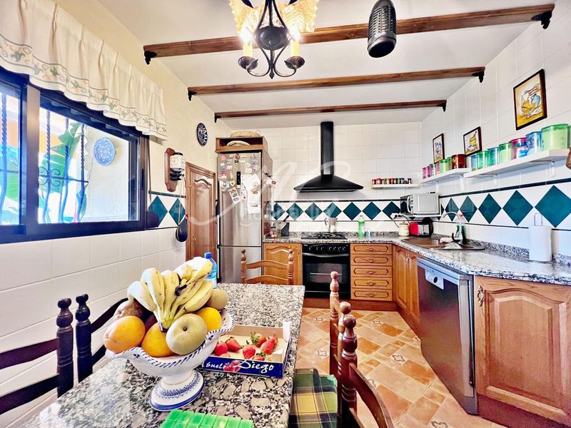 Foto 7dd43d76-d803-4b76-9a04-298924068528. Casa adossada amb calefacció aparcament a Marines