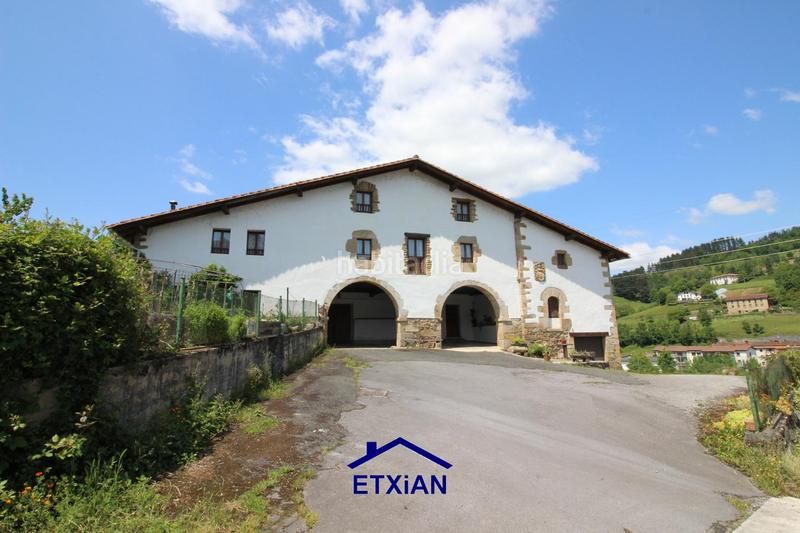 Foto 9f0d4134-354f-4d35-88e4-1afc7253f02d. Masia amb calefacció a Antzuola