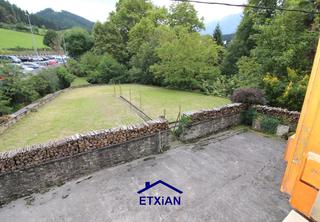 Masia  Garibai auzoa auzoa. Garibai auzoa, baserri ikusgarria, 6.356 m2ko lursailarekin.